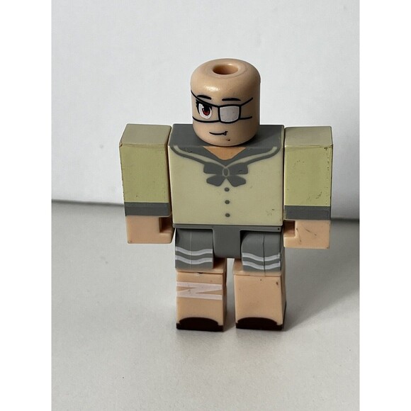 Roblox Celebrity Series 7 - Sakura High Scarlet with Sakura High Backpack Code - Picture 1 of 6